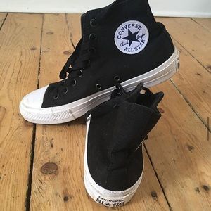 Converse high top. 6.5 men’s/8.5 women’s
